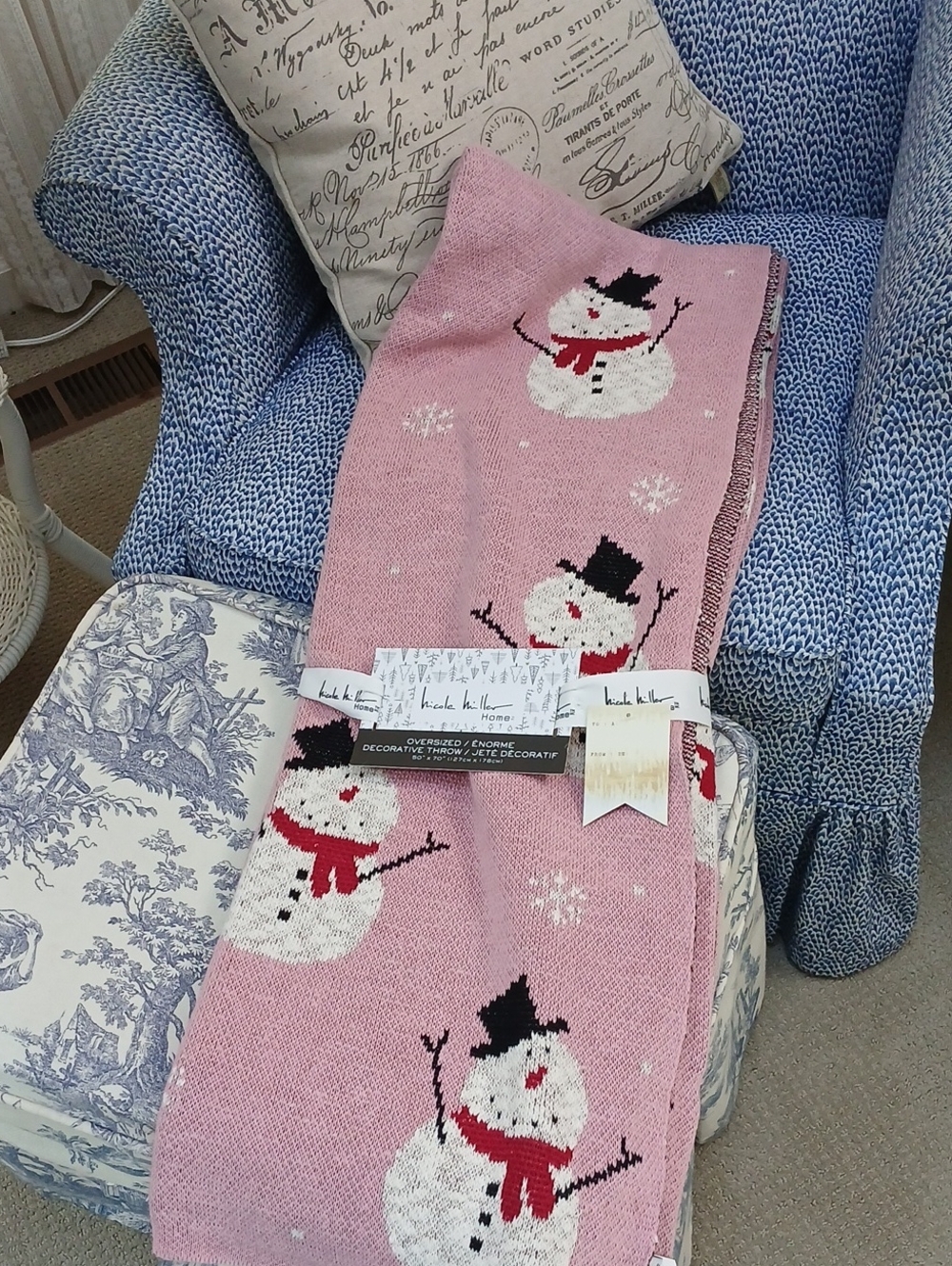 Nicole Miller Home NEW Pink Decorative Snowman COTTON Throw 50x70